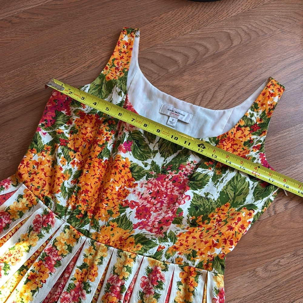 Isaac Mizrahi sleeveless orange and yellow pleated midi sundress. Size 12. - Picture 14 of 17